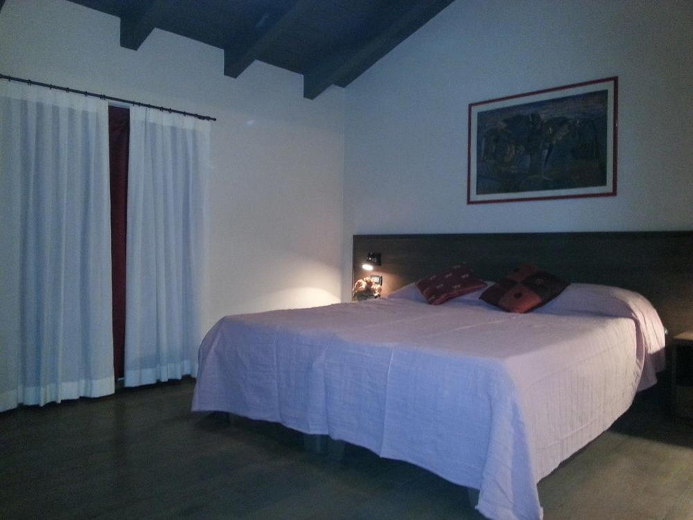 Hotel La Vecchia Reggio Реджонель-Эмилия Экстерьер фото
